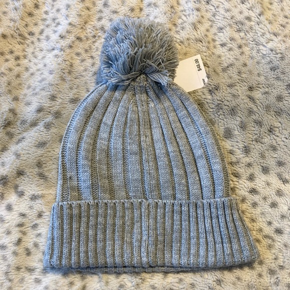 Michael Kors Gray Knit Beanie - Picture 3 of 4
